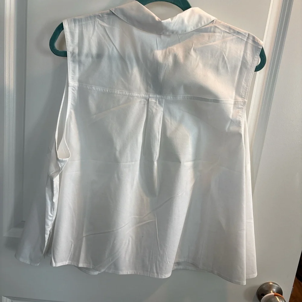 Express White Sleeveless Button-Up Top - Picture 2 of 3